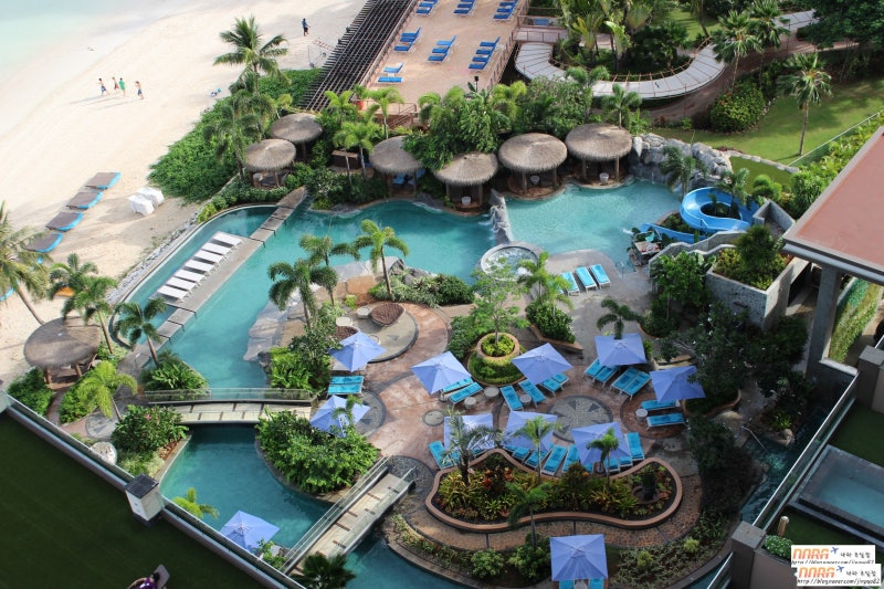 두짓타니 Dusit Thani 괌 리조트호텔 수영장 원문 사진 1