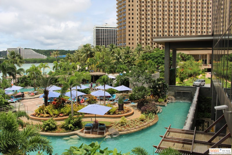 두짓타니 Dusit Thani 괌 리조트호텔 수영장 원문 사진 7