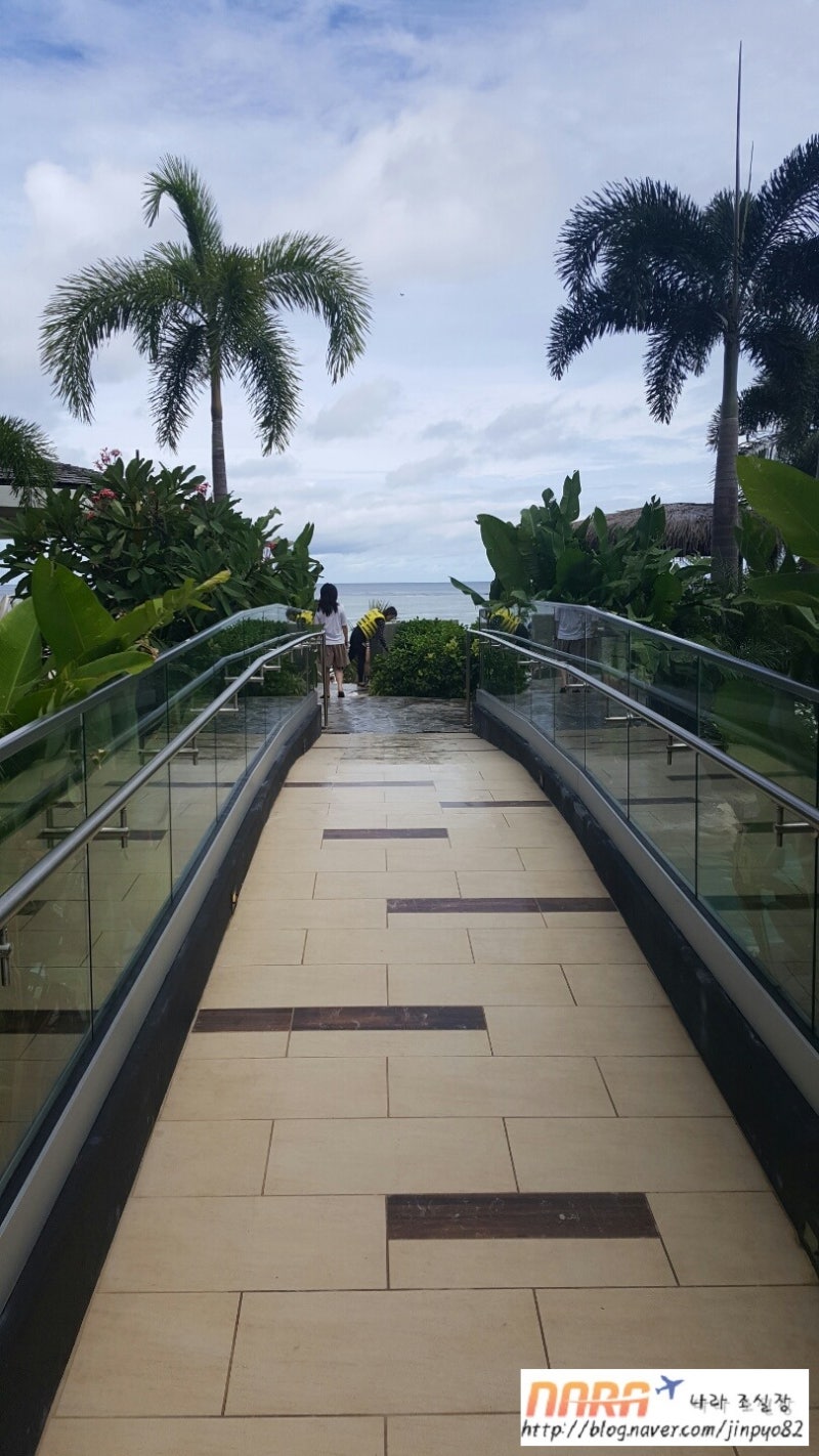두짓타니 Dusit Thani 괌 리조트호텔 수영장 원문 사진 10