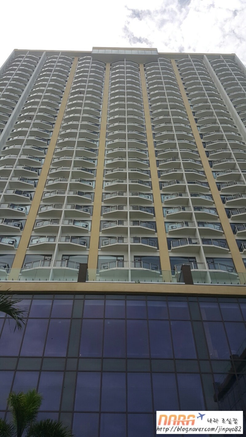 두짓타니 Dusit Thani 괌 리조트호텔 수영장 원문 사진 11